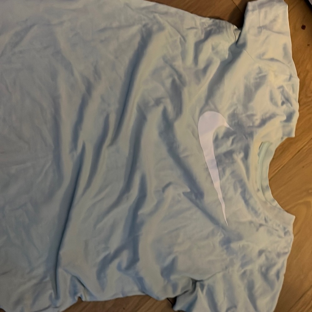 Mint/gray Nike shirt